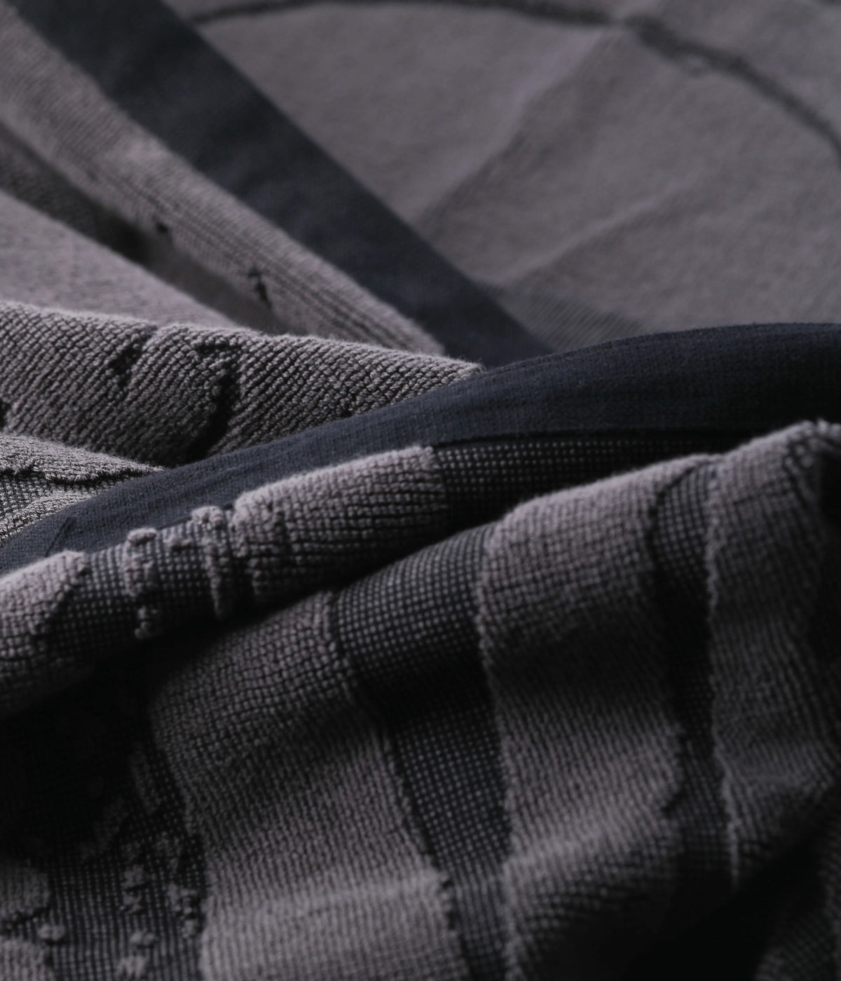Former Merchandise - CRUX BEACH TOWEL - BLACK CHARCOAL - ARROW & BEAST