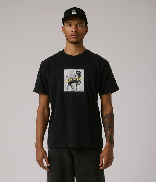 FORMER MERCHANDISE DARING T-SHIRT BLACK