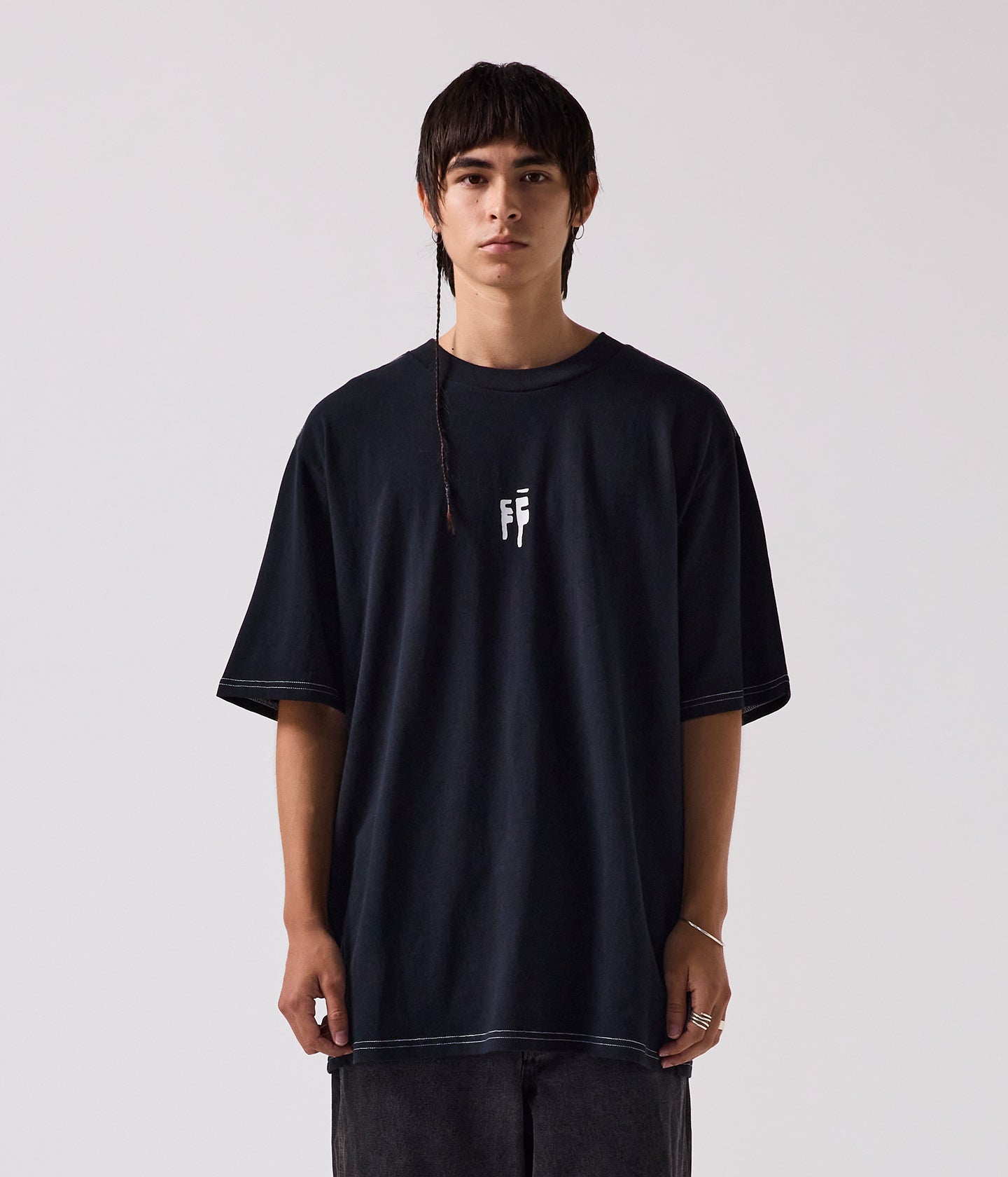 FORMER MERCHANDISE SKEWER OVERSIZED T-SHIRT BLACK